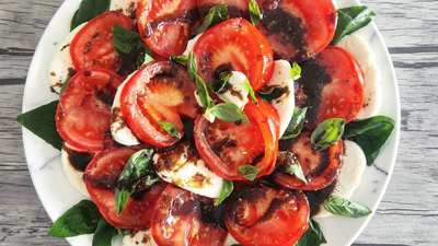 TOMATO MOZZARELLA SALAD