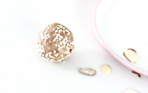 No-Bake Tahini Oat Balls